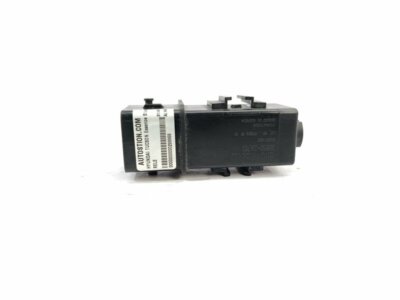 368332A000 relais HYUNDAI TUCSON ESSENCE BLUEDRIVE 2WD 2015 298868