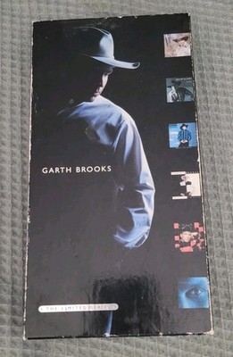 Garth Brooks ''The Limited'' Series, 6 CD Box Set with Lyrics Booklet COMPLETE