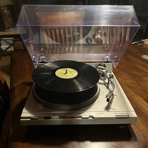 Technics SL-D5 Direct Drive Automatic Turntable