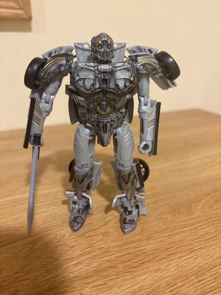 Transformers The Last Knight: Cogman  - Image 3 of 3
