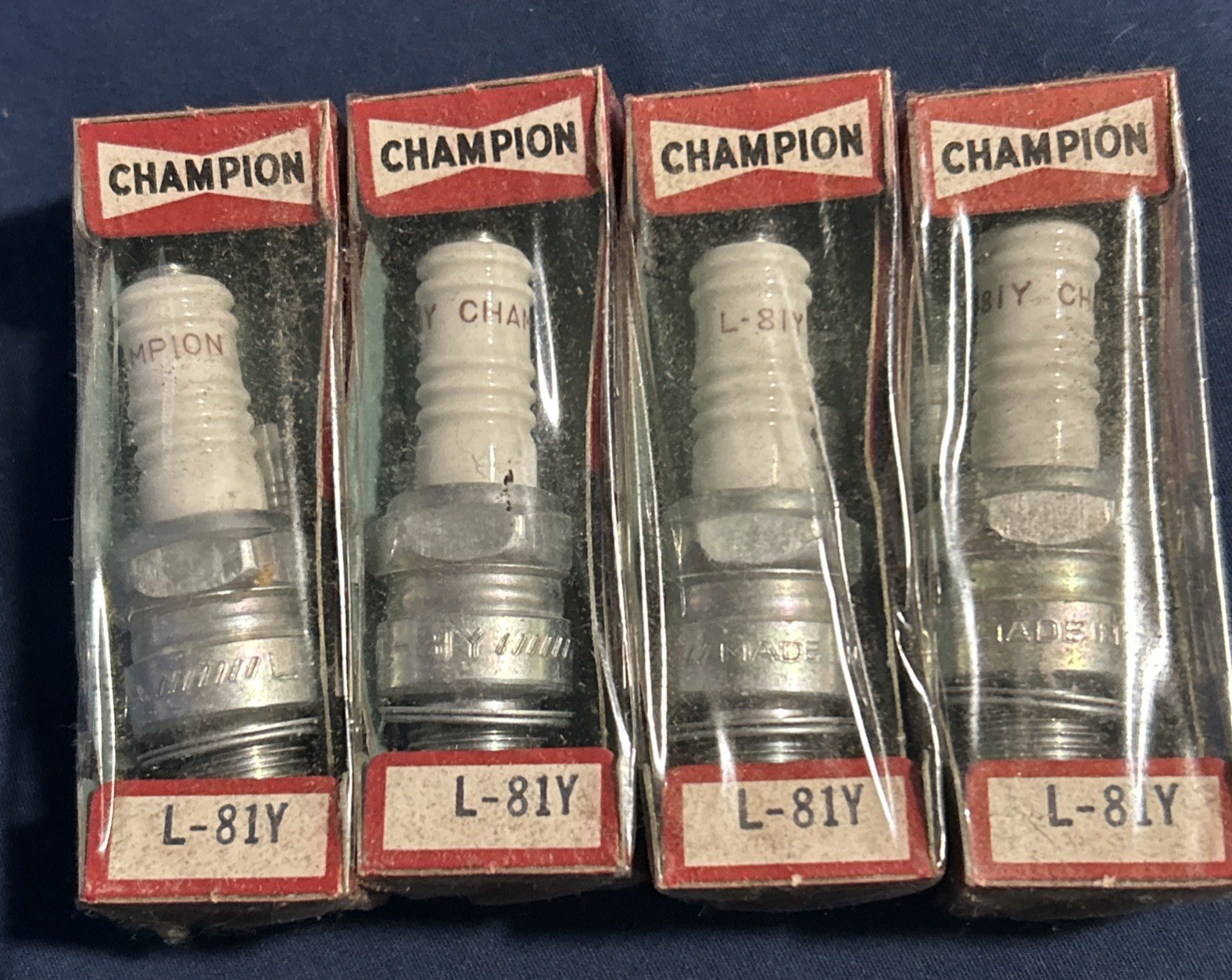 4 Champion Spark Plugs L-81Y NOS Sealed In Package FOUR PLUGS