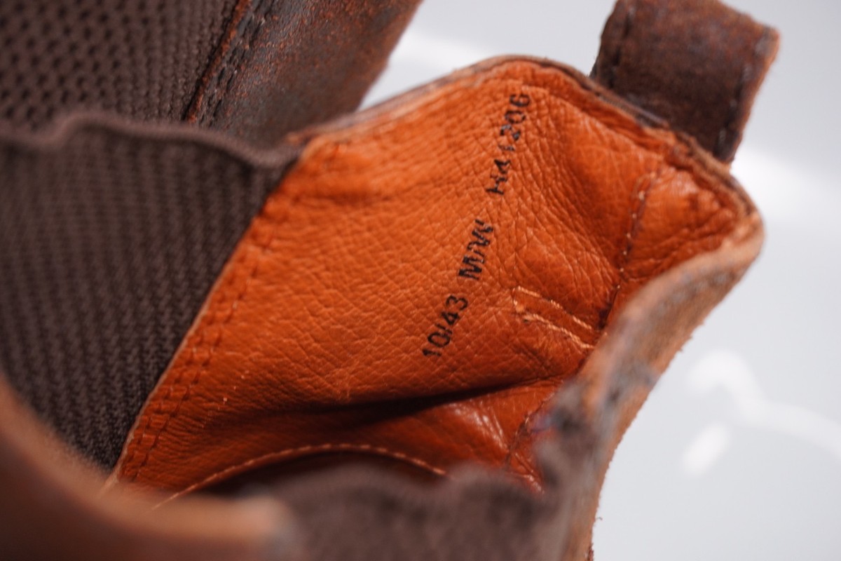 Born Hemlock Chelsea Boots Mens 10 M Distressed Brown 
