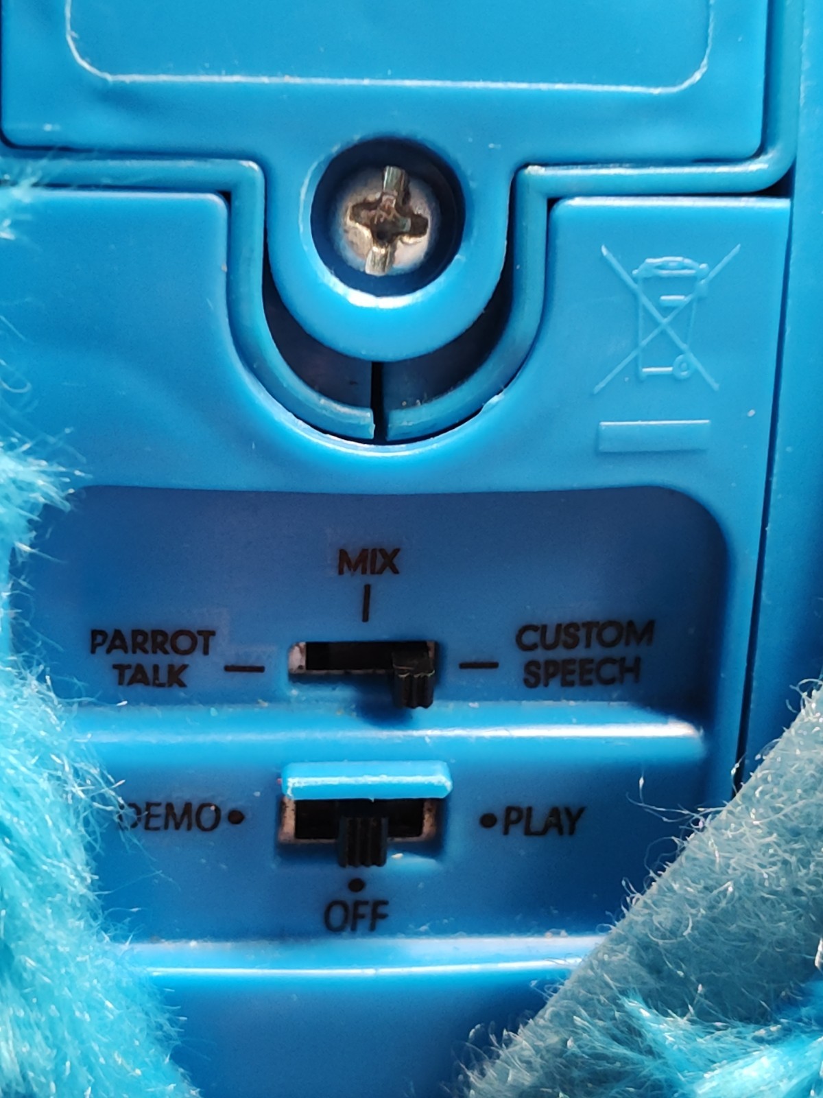 Hasbro FurReal Friends Squawkers Macaw Parrot Interactive Bird, tested Bird Only