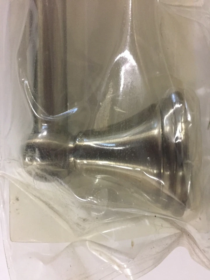 Toallero Florence Collection nuevo de 18 pulgadas - acabado níquel Foto 3 de 4