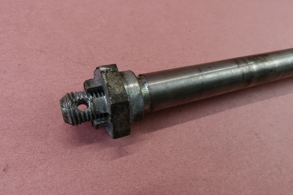 Tornillo del eje delantero Suzuki Cavalcade 1400 1985 1986 1987 1988 Foto 4 de 4