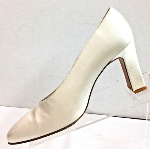 White Satin Heels Shoe Size 7.5C 