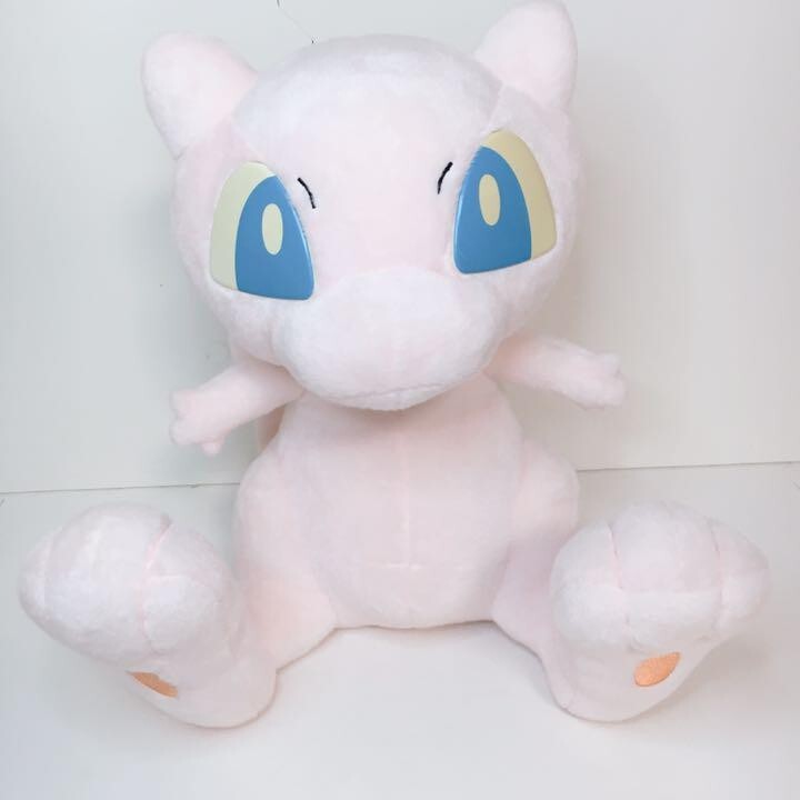 2005 TOMY Pokemon Mew Life-size 1/1 Talking Plush Doll Toy