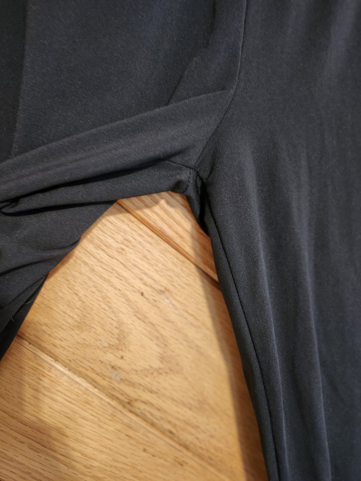 Vicherub solid black ultra soft medium leggings - image 4