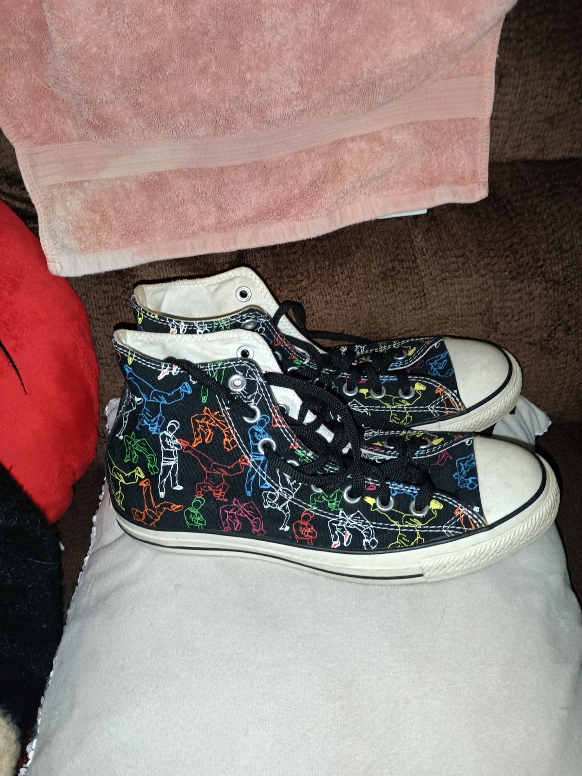 Break Dancing Unisex Converse