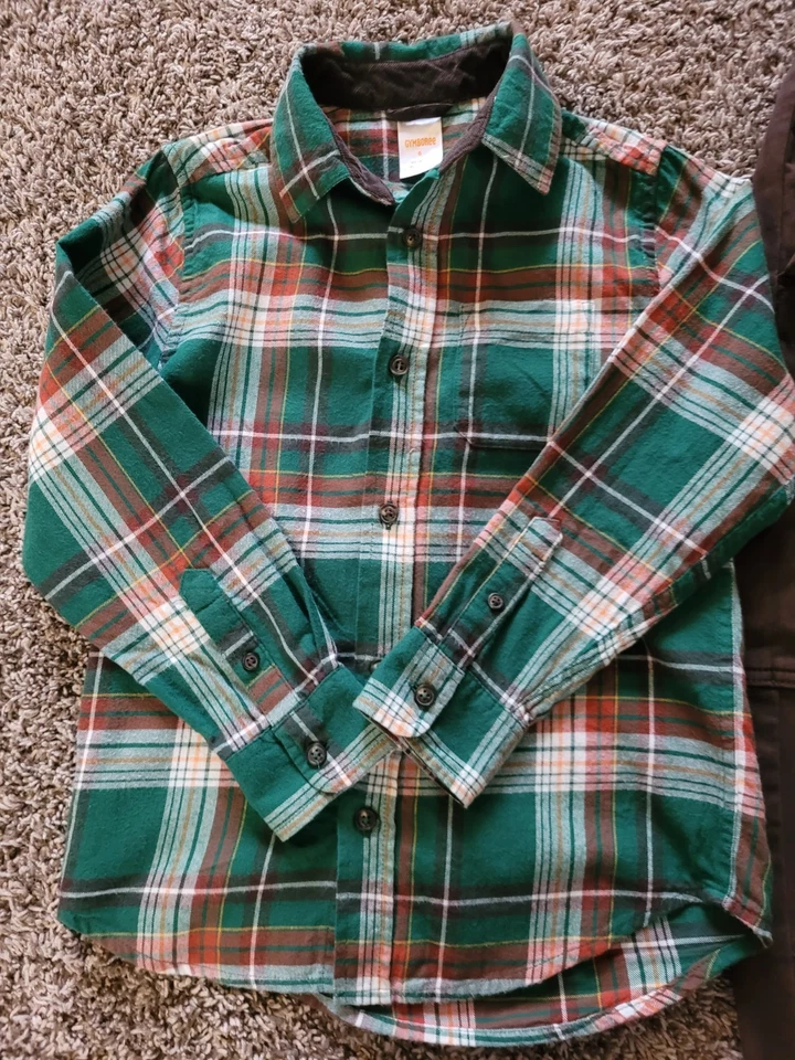 Conjunto de camisa y pantalones de vestir marrón con cuello de franela a cuadros verde talla 6 de Gymboree para niños  Foto 2 de 4