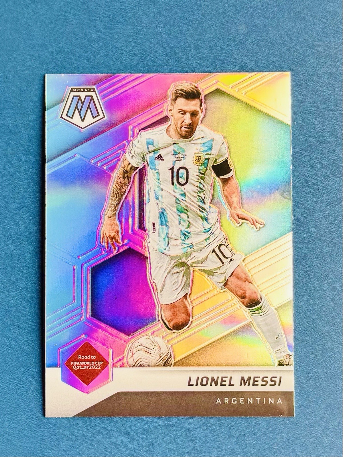 2021-22 Lionel Messi Silver & Red Mosaic Prizm Refractor World Cup 5(Cards) view 5
