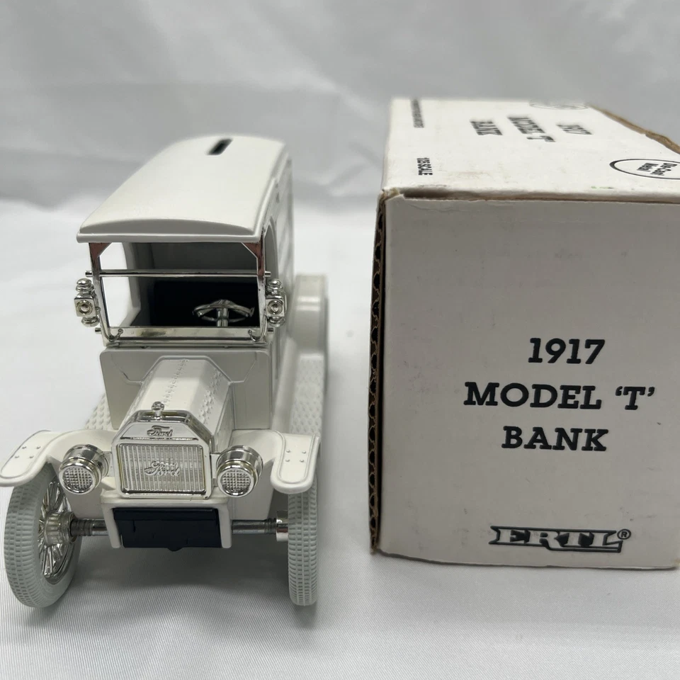 Ertl Diecast Bank 1917 Ford Modelo T Van GEO A Hormel & Co Camión Blanco Hecho en EE. UU. Foto 3 de 4