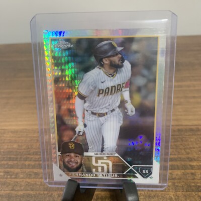 Fernando Tatis Jr. 2023 Topps Chrome #129 Prism Refractor San Diego Padres