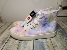 NWT Size 5 Art Class High Top Tie-dye With Zip Down Sides. 10 In Long