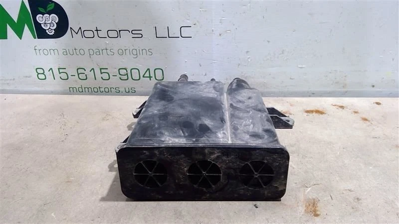 MITSUBISHI MIRAGE 2021-2023 BOTE DE EVAPORACIÓN DE VAPOR DE COMBUSTIBLE 1780A088 Foto 4 de 4