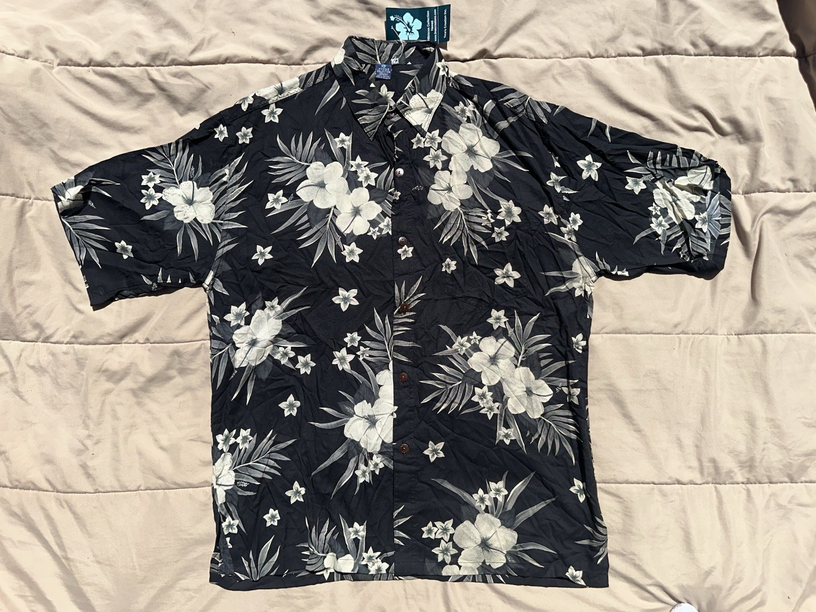 Hibiscus Collection Hawaii Men's Large Black Tropical Hawaiian Shirt 100% Rayon