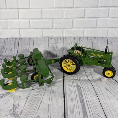 Vintage ERTL John Deere 1/16 Combo Set: 4-Row Planter #539 & Die-Cast Tractor