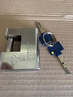 MUL-T-LOCK Interactive - Padlock - Key Retaining w/ 2 Keys
