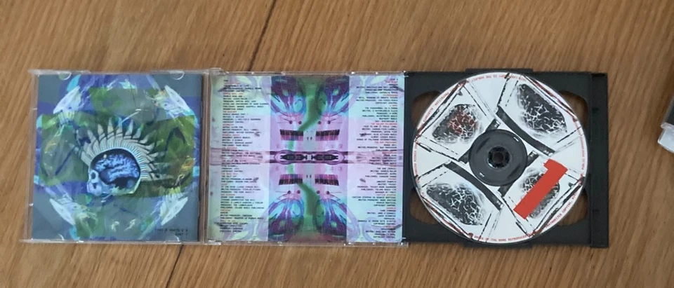 Macro Dub Infection, Vol. 1 CD 1995, 2 Discs Dub Techno Breakbeat Drum n Bass Br - Imagem 3 de 4