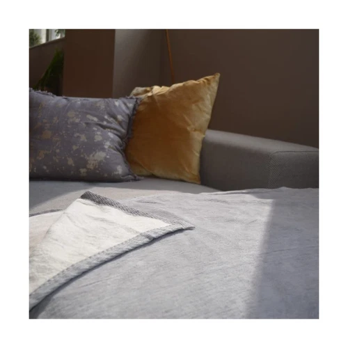Peacock Alley Blanket - Thumbnail 3
