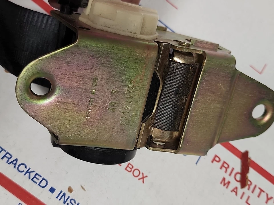 Conjunto de cinturón de seguridad Mopar 1979-1983 Dodge Chrysler 4327355 F613 negro  Foto 3 de 4