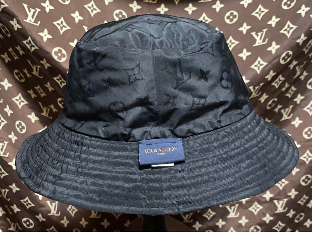 black lv bucket hat