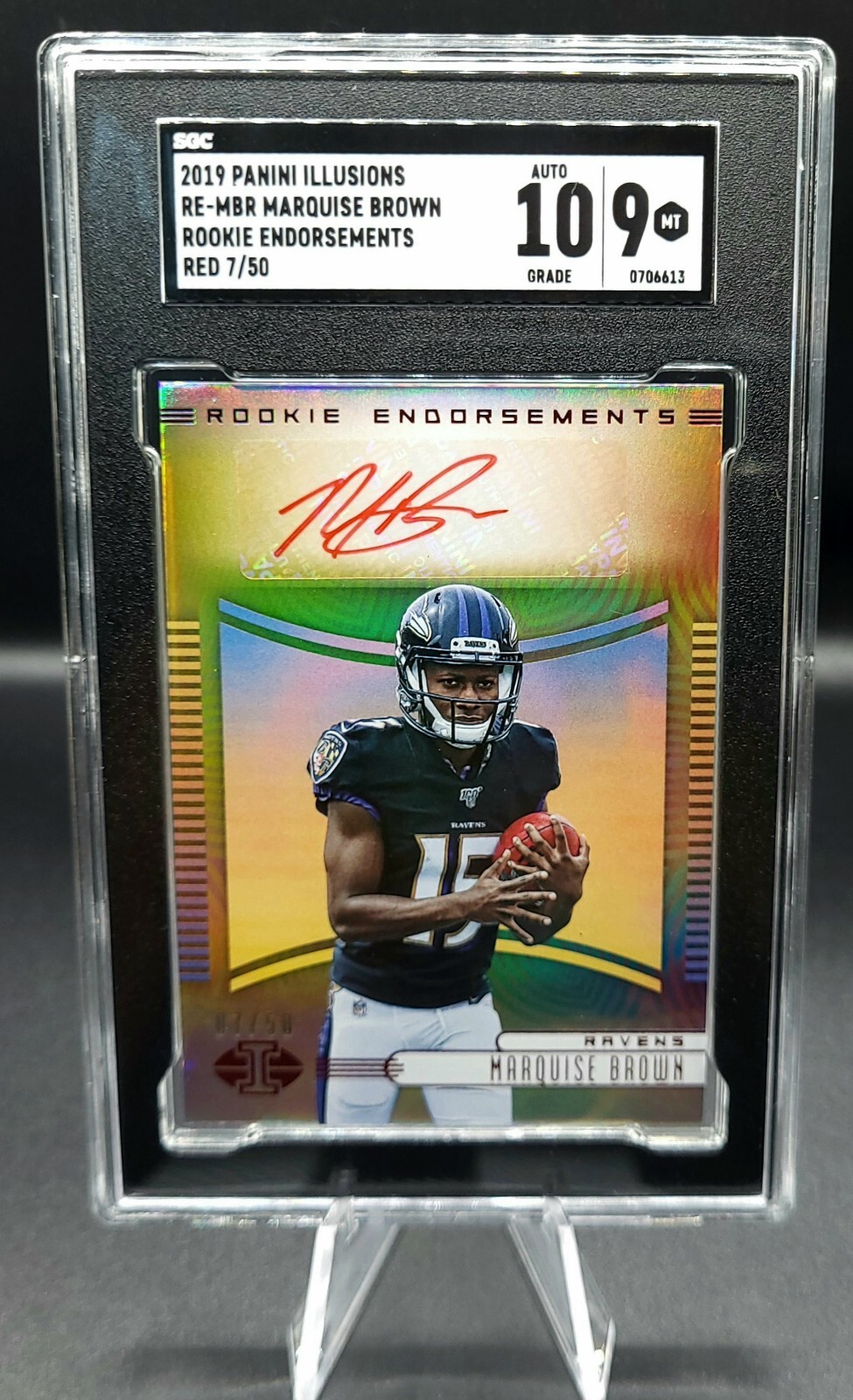 Marquise Brown Panini Illusions Rookie Endorsements Autographs #MBR Red