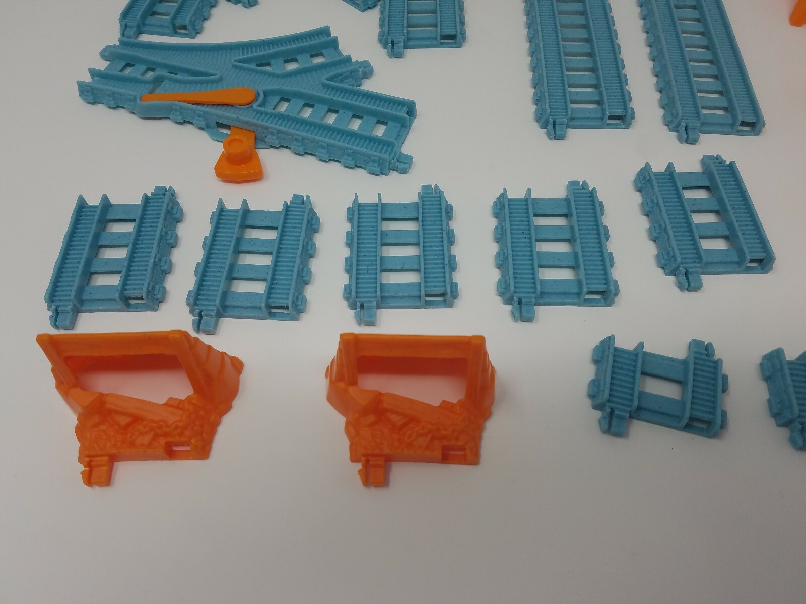 trackmaster blue mountain track bucket