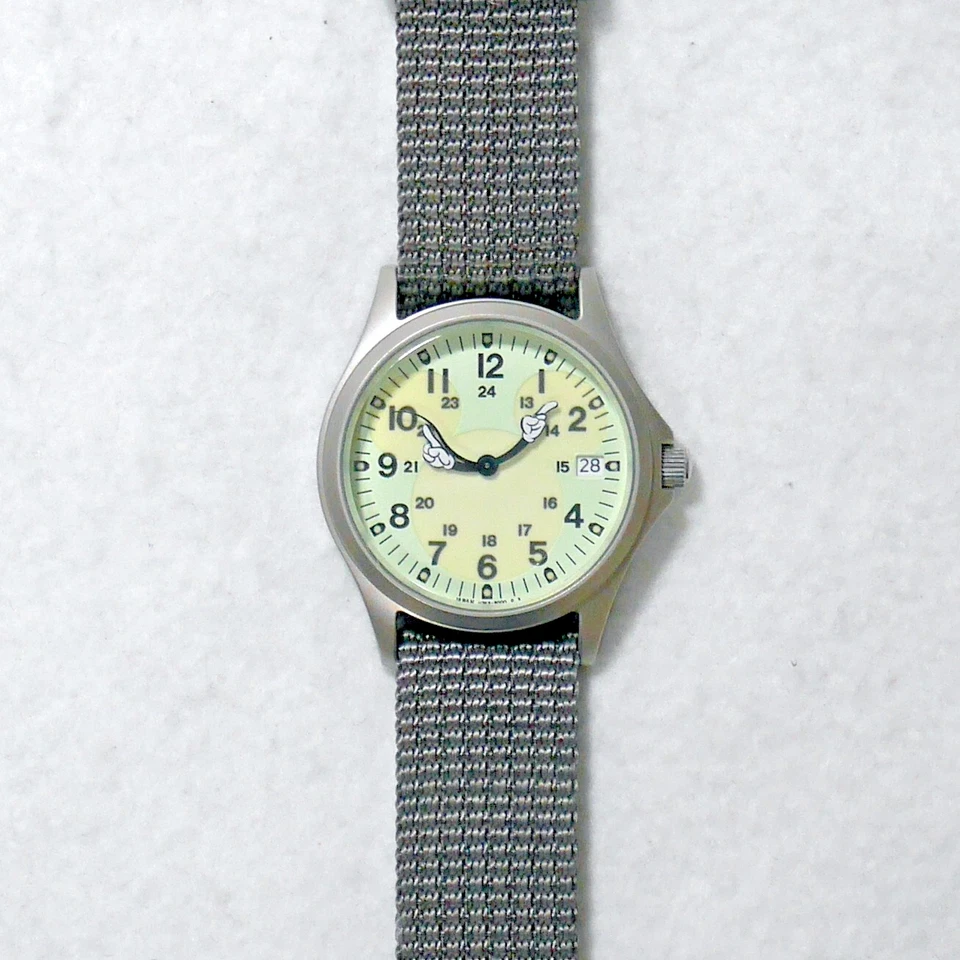 SEIKO Tokyo Disneyland Field Watch V742 Mickey Mouse hands Full Luminous Japan - Image 4 of 4