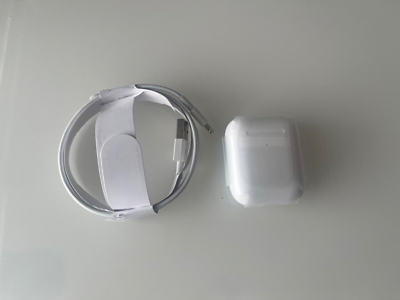 Original Genuine Apple AirPods 2nd Generation - A2032 Earbuds | eBay