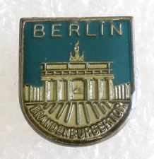 Vintage City of Berlin, Germany Tourist Travel Souvenir Pin - Brandenburg Gate