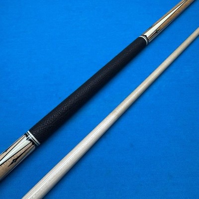 Mezz メッジキュー　Axi157 Expro Mezz AXI-157 Billiard Cue w/ Expro Shaft Wavy Joint Excellent