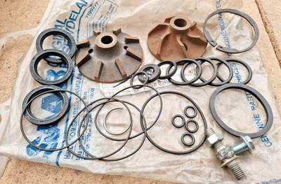 Saab 99 Wasserpumpe Reparatursatz Teile NEU ORIGINAL