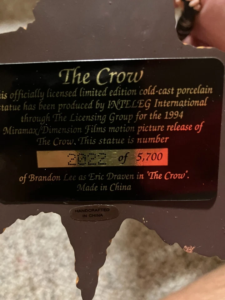 1994 Inteleg The Crow 9" Porcelain Statue Brandon Lee - Image 3 of 4