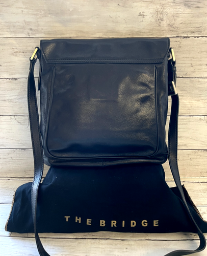 The Bridge Black Leather Crossbody Bag & Dust Cover - Picture 5 of 8