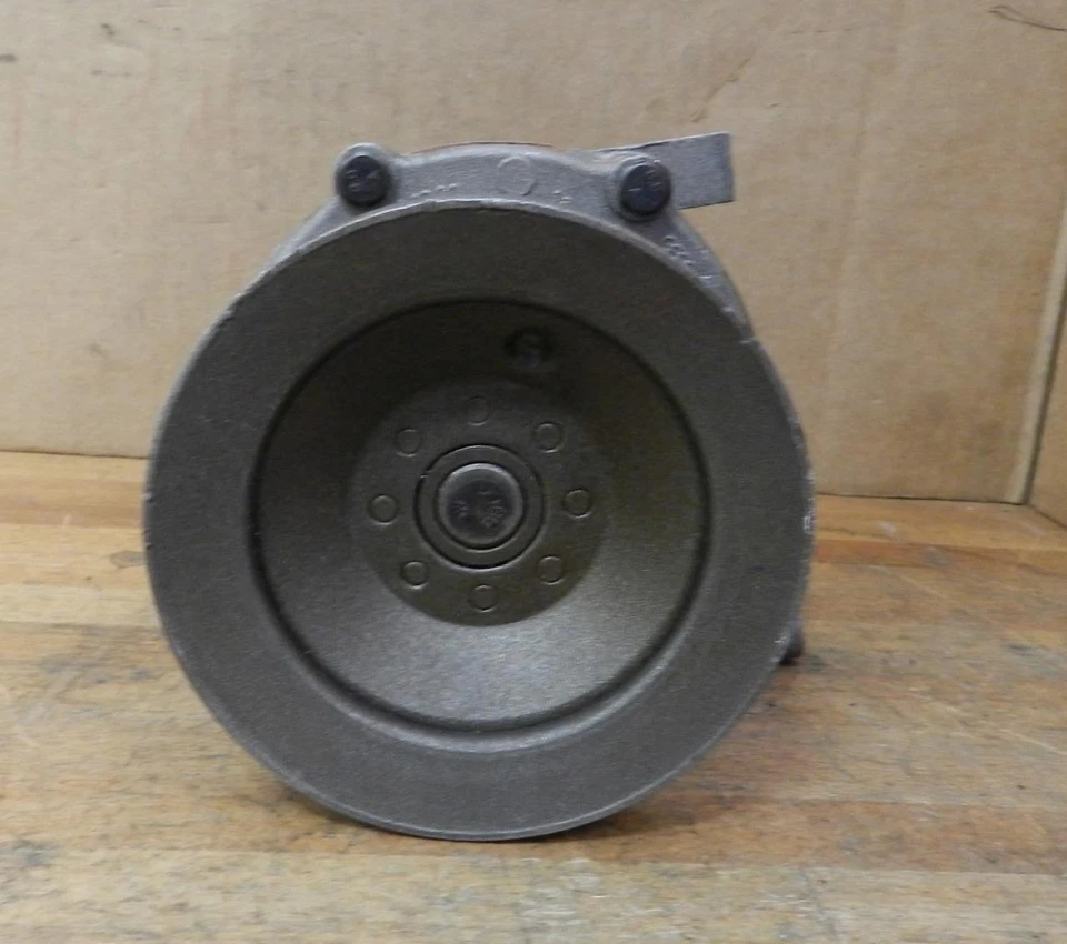 1969-72 Audi Super 90 1.8L I4 rebuilt water pump with back housing 89202071900 - Image 2 of 4