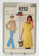 Pattern Misses 1970s Easy Pullover Top  Skirt Pants Size 12 Simplicity 8352