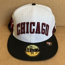 New Era 59FIFTY Chicago Bulls 2022/23 City Edition Fitted Hat Cap 7 3/4 NEW