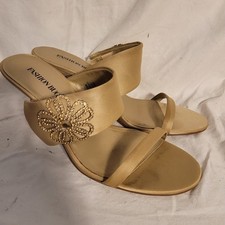 Vintage Women's Shoes Heels Gold Beige by Fashion Bug Size 8.5, in Box