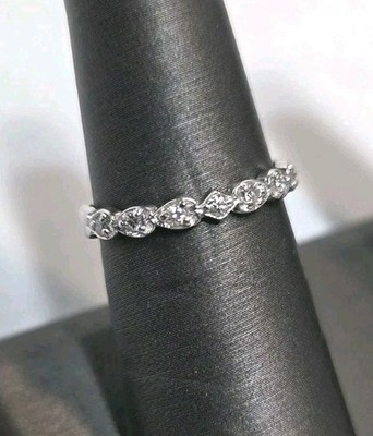 Beautiful Dainty 14K White Gold & Diamonds Ring Band, Size 7, 1.6 grams