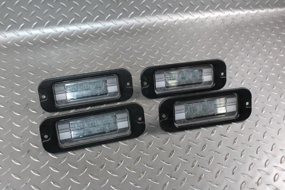 17-24 Titan LED Rear Bed Lights Lamp Pods Set 4x Assembly OEM Factory OE WTY WTY Foto 2 de 4