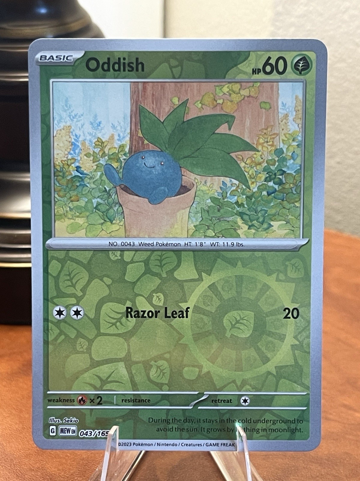 Oddish 043/165 Sv: Scarlet & Violet 151 Reverse Holo-LP