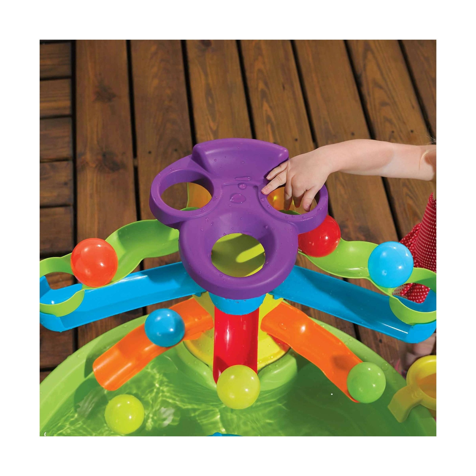 busy ball water table