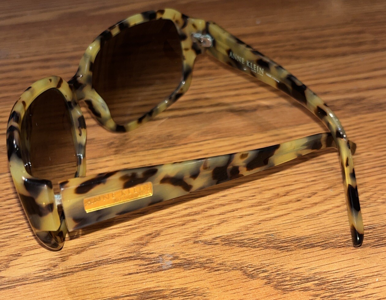 ANNE KLEIN oversized Tortoise Shell Sunglasses AK… - image 2