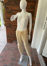 JOHNNY WAS SIZE SMALL Cream Silk Floral Embro...