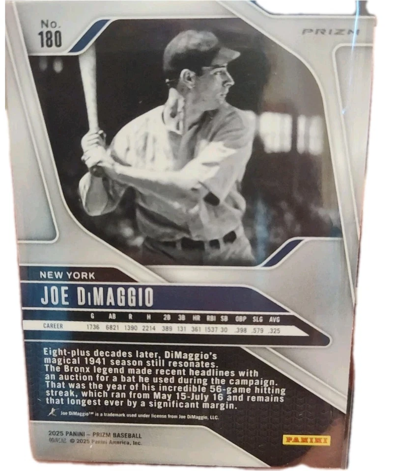 Joe DiMaggio RARO REFRACTOR BRILLO BLANCO PRIZM TARJETA DE INVERSIÓN SSP MVP ROY COMO NUEVO Foto 2 de 4