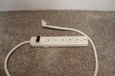 BELKIN F9P609-03 6 Outlets Power Strip