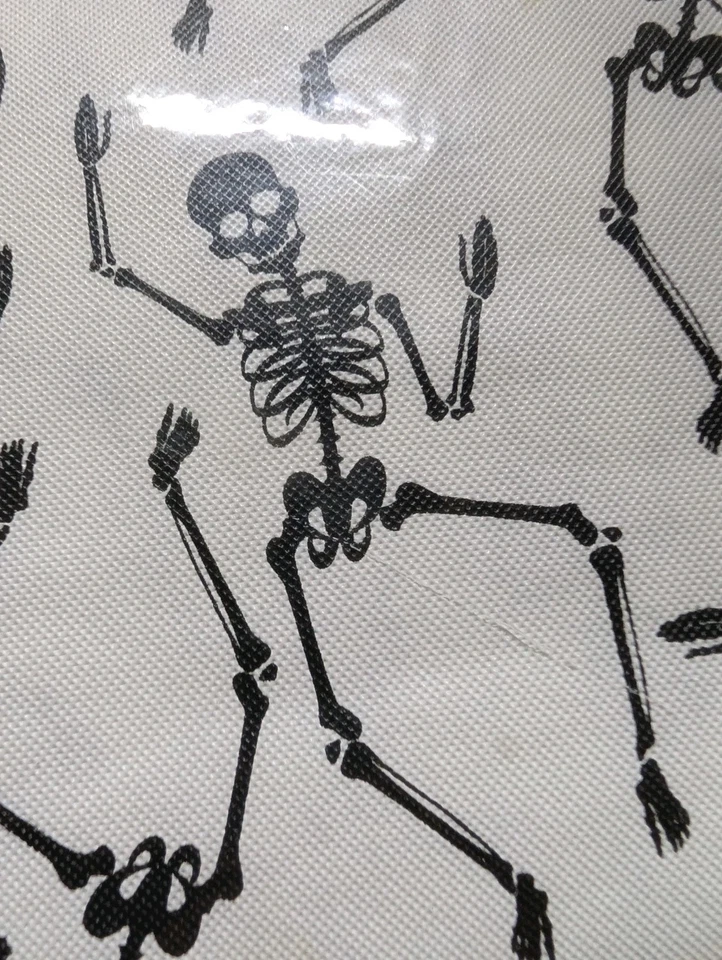 NUEVO Mantel Vinilo Esqueletos Bailando Halloween Rectángulo 60"x 84” Negro Gótico  Foto 2 de 4