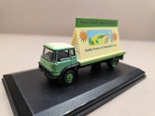 Hornby Skale Autos bundle Diecast Model 1:76 OO gauge Advertising Truck. Boxed.