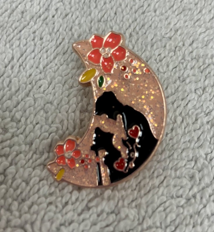 Sailor Moon Tsukino Usagi and Chiba Mamoru Metal Enamel Glitter Badge Brooch Pin